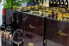 年底老板们都在囤的红酒礼盒 高档礼箱包装 还获得过三大奖项#进口红酒 #送礼佳品 #高档大气上档次视频封面