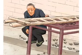 七旬老人独自修屋顶从梯子跌落，久久不能动弹，在外务工的儿子看到监控后泪崩。#父亲#农村生活 #画画视频封面