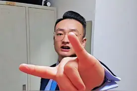 EDG VS BLG 无畏契约2025VCT CN第一赛段EDG对战BLG。乾坤未定，你我皆是黑马。闹钟一响，你我皆为牛马。恭喜EDG2比1战胜BLG，成功晋级多伦多大师赛！#EDG对战BLG晋级关键战 #EDGvsBLG #Zmjjkk #VCT #东方红🔥 @蹲方魂🔥