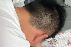 可咋整#鹅哥我要跟你玩 #娥哥的姨和姨夫 @娥哥 @娥嫂视频封面
