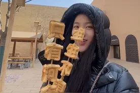 河南你弄啥嘞！！嘴真严呐，怎么都不告诉我们！？！#只有河南戏剧幻城 #河南郑州 #跟着信子去打卡