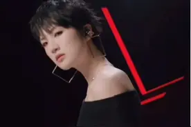 手机这么阔，真的很有型，越来越期待可以上手体验了#姚安娜不语只是一味攒好评视频封面