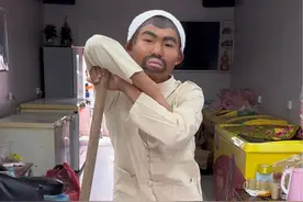 弟弟的农民工仿妆 大家觉得像吗#cos #精神小伙 #咱弟 #抖音商城 #斗地主