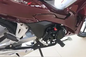 本田23款弯梁车，排量125，颜值高动力强，皮实省油，代步首选视频封面