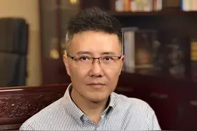 40岁，存款400万.可以退休吗？ 快40岁了，有400万存款，每月开销1万多，可以躺平退休吗？ #银行储蓄 #利率下行 #退休规划 #终身型养老年金 #现金流VS现金视频封面