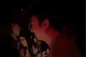 聪哥今天状态一级棒 现场施展才艺 跟小姐姐一起跳舞 玩的非常开心 并嘱咐大家喝好玩好 不愧是国民老公 真的好贴心啊👍#国民老公王校长 #王思聪 #蹦迪现场嗨爆全场 #抖音小助手视频封面