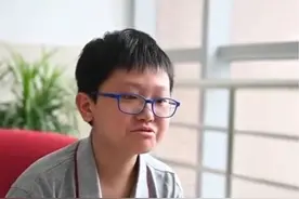 #上海12岁小孩哥参加高考 ：报少年班主要是考虑不用再经历高中三年了#天才少年 #政媒原创作者联盟 #小孩哥视频封面