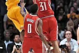 巴蒂尔说完全防守不住科比，遮眼防守对科比并没有效果#科比视频封面