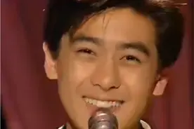 #前奏一响拾起多少人的回忆 #一代人的回忆 #神级现场 #林志颖 #音乐现场 1993年香港翡翠台TVB综艺节目亚洲小旋风林志颖现场演唱『牵挂你的我』 @夢想家林志穎视频封面
