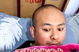 天冷不起床老婆直接要泼水#搞笑 #搞笑夫妻 #夫妻日常 #意想不到的结局 #原创搞笑视频封面