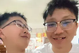 感谢互联网上所有的朋友们！我儿子真是我的骄傲！#父子#游戏 #逆战烧饼哥视频封面