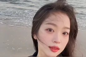 #于正官宣新签两个短剧演员 ：长在我的审美上，不应该用长短剧来丈量他们的能力 #于正 #短剧 #娱乐圈视频封面