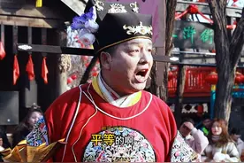 请不要看不起任何女性，天下所有的男人都是女人生的视频封面