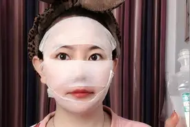 一周五次生理盐水醒肤，皮肤白嫩紧致51岁也没细纹也没斑！