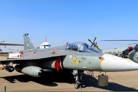 印度耗时40年研发光辉战斗机，声称要出口到美国，为何沦为笑柄？