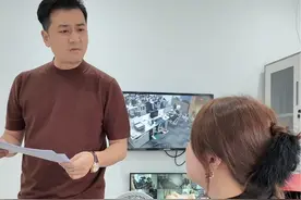 一个月工资80多万，拖欠三天还没发，原来是财务和人事在扯皮。 刚从新疆回来有员工反应工资还没发，了解情况后才知道有两个部门在扯皮#职场那些事 #公司日常 #随拍 #拖欠工资