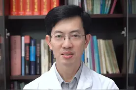 膝盖肿痛有积液，教你一个外敷古法调理。 #中医 #膝盖疼痛 #医学科普 #健康科普视频封面