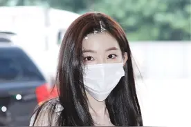 “我从2009年也就是19岁开始练习生生活，直到现在成为Red Velvet的Irene站在你们面前，这些就是我人生的全部。” #裴珠泫#solo