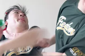 宝宝喜欢打人❓讲道理还是打回去❓婴语十级解析给你看❗️ #育儿经验分享 #宝宝打人怎么办 #宝宝模仿大人 #正确的引导孩子