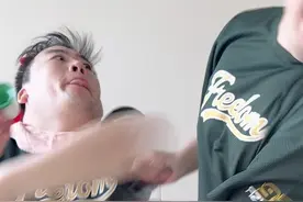 宝宝喜欢打人❓讲道理还是打回去❓婴语十级解析给你看❗️ #育儿经验分享 #宝宝打人怎么办 #宝宝模仿大人 #正确的引导孩子