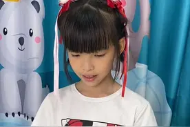 你们小时候有给妈妈做过什么礼物呢？#双胞胎 #人类幼崽视频封面