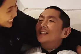 做梦都不敢想象有一天彭亚楼能靠自己咀嚼吃包子，太牛了！！！ 我们彭亚楼怎么那么棒！越来越好，越来棒！一点点都没有噎着，非常顺利的吃完两个包子！哈哈哈，棒棒棒棒，棒棒哒#彭亚楼煤气中毒康复日记 #七松家视频封面