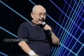 人生的道路很漫长，必定历经各种沧桑，放手一搏勇敢去闯，总有一天会有希望…#歌词句句入心 #说不出的或许都在歌里视频封面