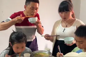 其实我超会打篮球的，好吧，#农村生活#家庭日常 #我的农村生活视频封面