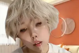 #内容过于真实 #亲属卡 亲属卡只能看不能花啊！视频封面