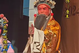 聊城豫剧院 国家一级演员张民演唱《三哭殿》“李世民登龙位万民称颂”#豫剧名段 #这段戏太好听了 #传递戏曲文化 #三哭殿 #演出现场拍摄 @豫剧唐派张民 @喜欢夏天视频封面