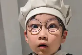 果然最适合做饭的还是小孩，因为他们放学早！视频封面