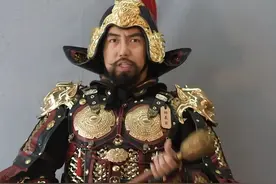 古代盔甲的不同穿法，罩袍版本 #历史 #科普 #中国甲胄 #奇妙知识在抖音视频封面
