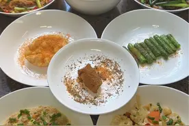 一块五花肉的七菜一汤#抖音美食推荐官 #爱就是一起吃好多好多顿饭 #秋冬宅家美食局 #谁懂这一口的好吃程度 #天儿冷吃点啥视频封面