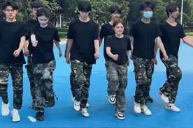 伤员：头你先撤离