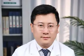 一个源于水果的抗炎药，竟然能治疗多种咳嗽问题#抖出健康知识宝藏 #咳嗽 #流感 #抗炎药 #复方菠萝蛋白酶肠溶片