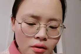 社保交多少年才能退休，多大年纪可以退，也许都不用纠结50还是55了，专家预计我们延迟到65#社保 #社保知识早知道 #女性退休年龄延长至60岁合理吗 #延迟退休 #老百姓关心的话题