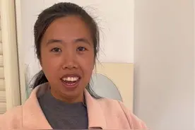 小凤怀三胎的事被妇女主任知道了，结果打电话来要……视频封面