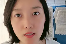 火车餐车“#不消费不能坐”？12306回应：餐车确实需要消费就座，并且还有相应的“最低消费标准”。各方观点不一，你怎么看？#大v快评 #声量计划