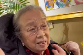 我最敬佩的#李明启 老师！88岁依然精神抖擞！愿李明启老师健康长寿！艺术常青！#风华计划