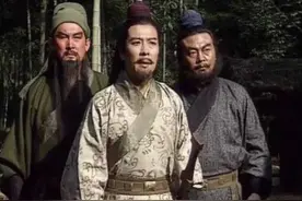 三国演义 诸葛亮提前安排赵云接应成功逃脱 曹操得黄盖书信大喜视频封面