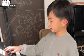 灵感来了，即兴一段，围观的爸爸鸡皮疙瘩起来了。 #loop #原创音乐 #编曲 #音乐制作 #作曲编曲视频封面