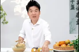 我震惊了，柿子还能烤着吃，你们吃过吗？ 万能的丈母娘们视频封面