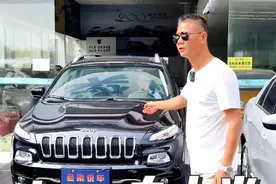 Jeep自由光，两驱Vs四驱#jeep #Suv @桂林老梁传媒视频封面