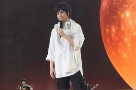 五月天深圳演唱会talking｜ #五月天深圳演唱会 五月天阿信的talking每次都说的特别好，感动的要哭了！#五月天 #五月天深圳演唱会视频封面