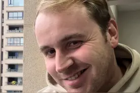 说普通话最标准的老外 所有还觉得我的普通话不标准的人，赶紧去看一下！哼 #老外 #外国人在中国