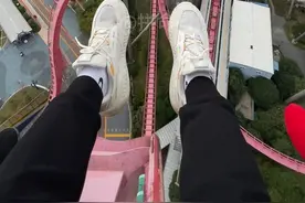 亚洲最高垂直过山车🎢给你10个w你敢玩吗？#过山车 #过山车第一视角 #玩的就是心跳 #高空挑战视频封面