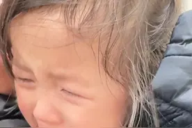 在美国看个急诊有多难？？？？原来这边的急诊是需要排队的… 就算你有伤口流血 也只能排队等着… 连简单的清理都不会给你做 只能等… 最后我们跑了三个地方才弄好 …视频封面