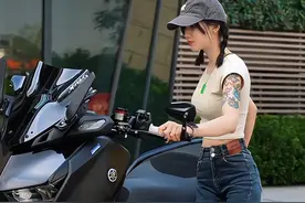 号称天花板#抖音汽车 #dou是好车 #雅马哈xmax300 #摩托车 #带你懂车视频封面