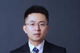 #19岁女生卖红薯挣钱给爸妈看病 总有不期而遇的温暖，带来生生不息的希望！#女生卖红薯给父母看病3小时卖光3000斤 #温暖瞬间 #大v说 #抖音热评视频封面