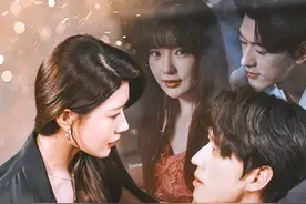 #新剧来袭 #终有弱水替沧海 两年前，慕清清的白月光秦昊远走异国，慕清清悲痛欲绝，每日以泪洗面。为了帮妹妹重新振作，姐姐慕云烟忍痛割爱，请求景淮和慕清清结婚。结婚的两年，景淮隐藏起了自己在古玩界无比尊崇的景华先生的身份，对慕清清无微不至，百依百顺，甚至连对方结婚但不同房的要求都无条件执行。景淮本以为慕清清的心会被自己感化，但秦昊的突然归国，打碎了他所有的幻想。